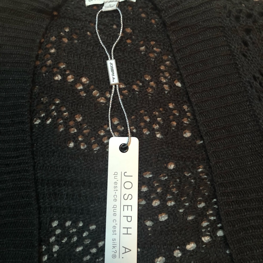 Sweater - Picture 3 of 4